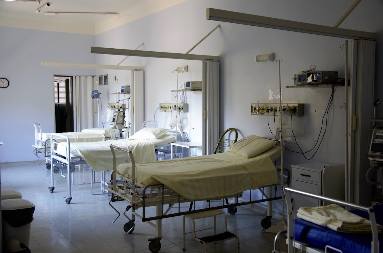 Evaluation of SARS-CoV-2 transmission in COVID-19 isolation wards: On-site sampling and numerical analysis